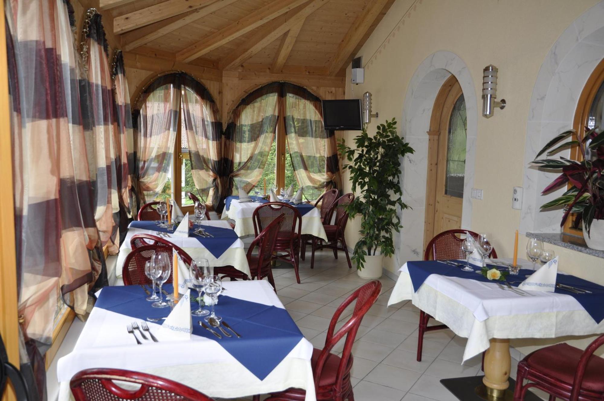 B&B Hotel Alpenrose Rooms & Apartments فاليس المظهر الخارجي الصورة