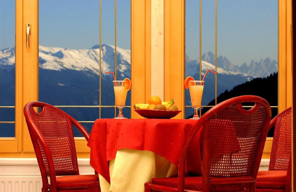 B&B Hotel Alpenrose Rooms & Apartments فاليس المظهر الخارجي الصورة