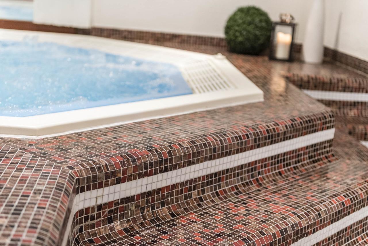 B&B Hotel Alpenrose Rooms & Apartments فاليس المظهر الخارجي الصورة